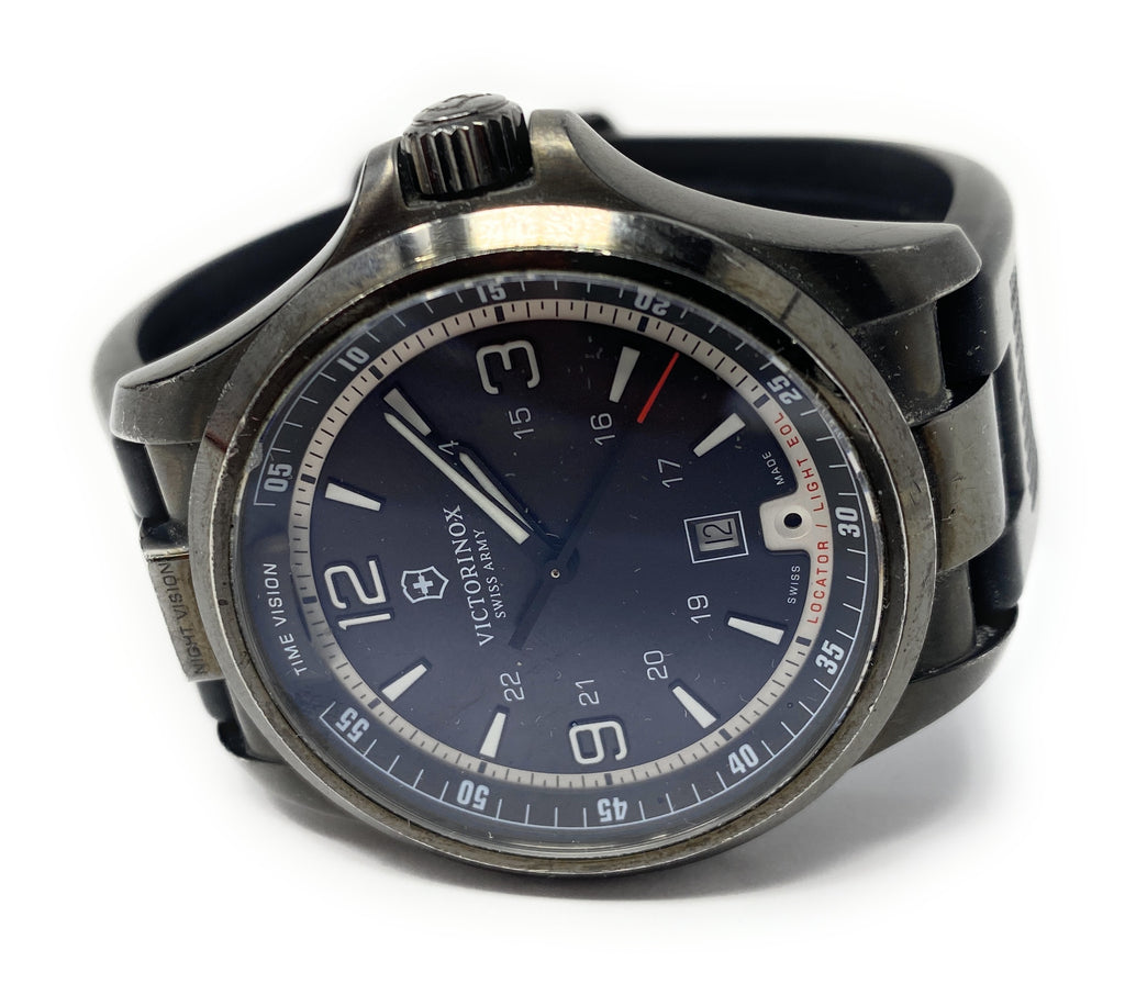 Male Victorinox 241596 MSRP "Wristwatch"