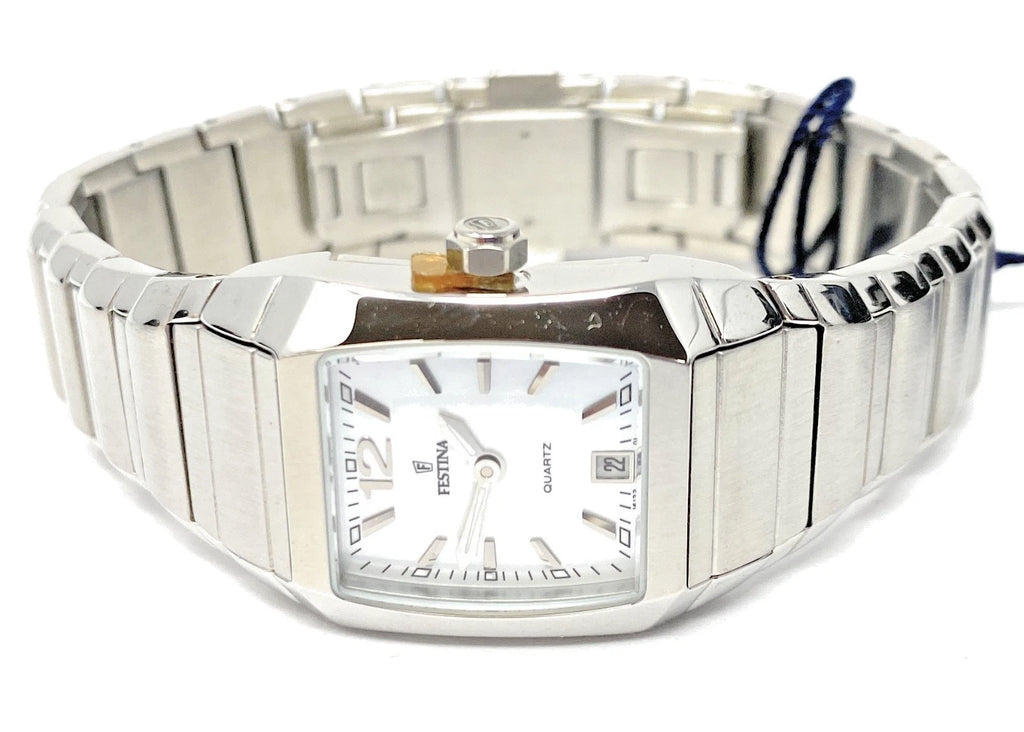 Female Festina F16133/1 275 MSRP "Wristwatch"